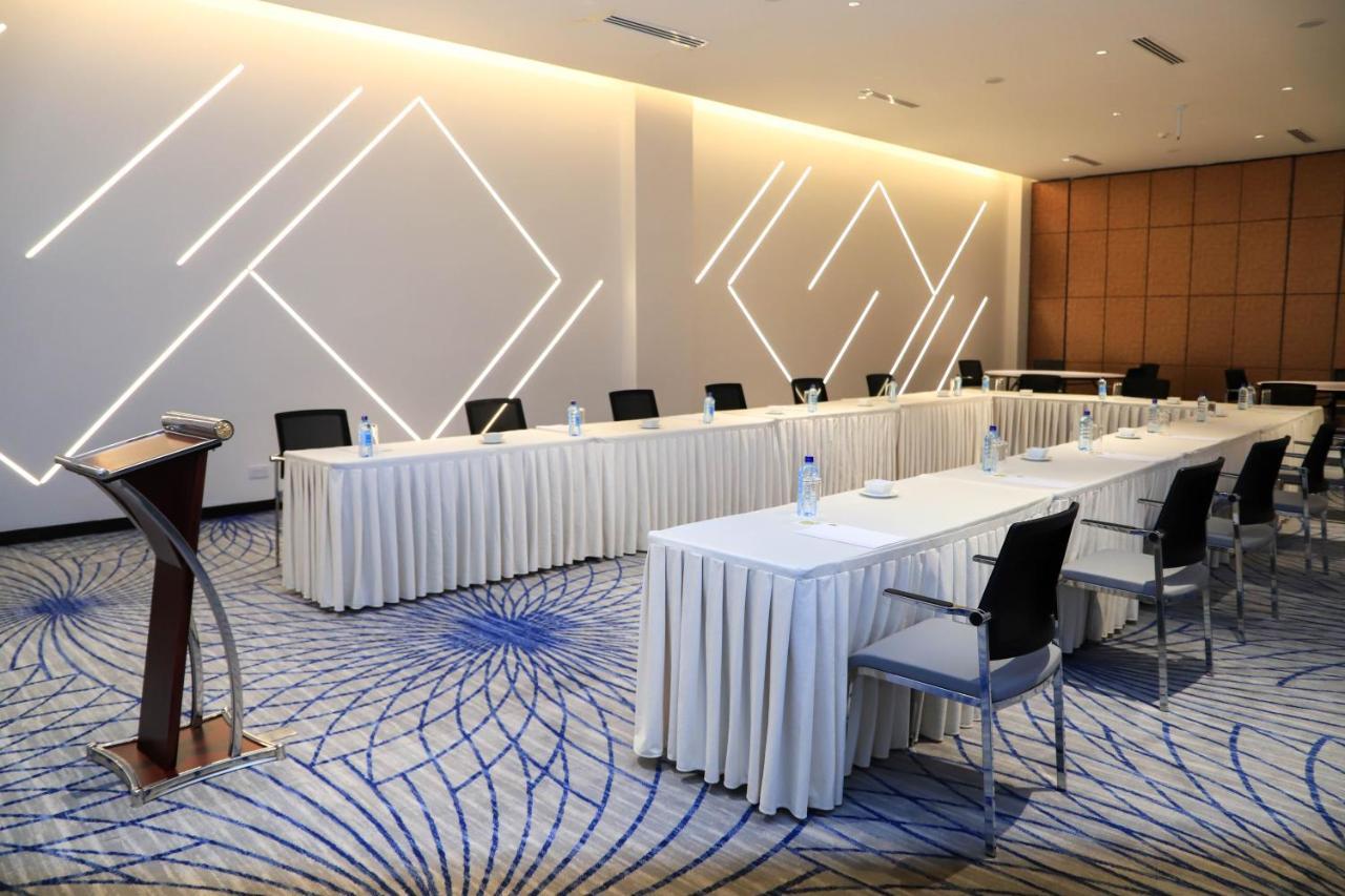 Eka Hotel Елдорет Екстер'єр фото
