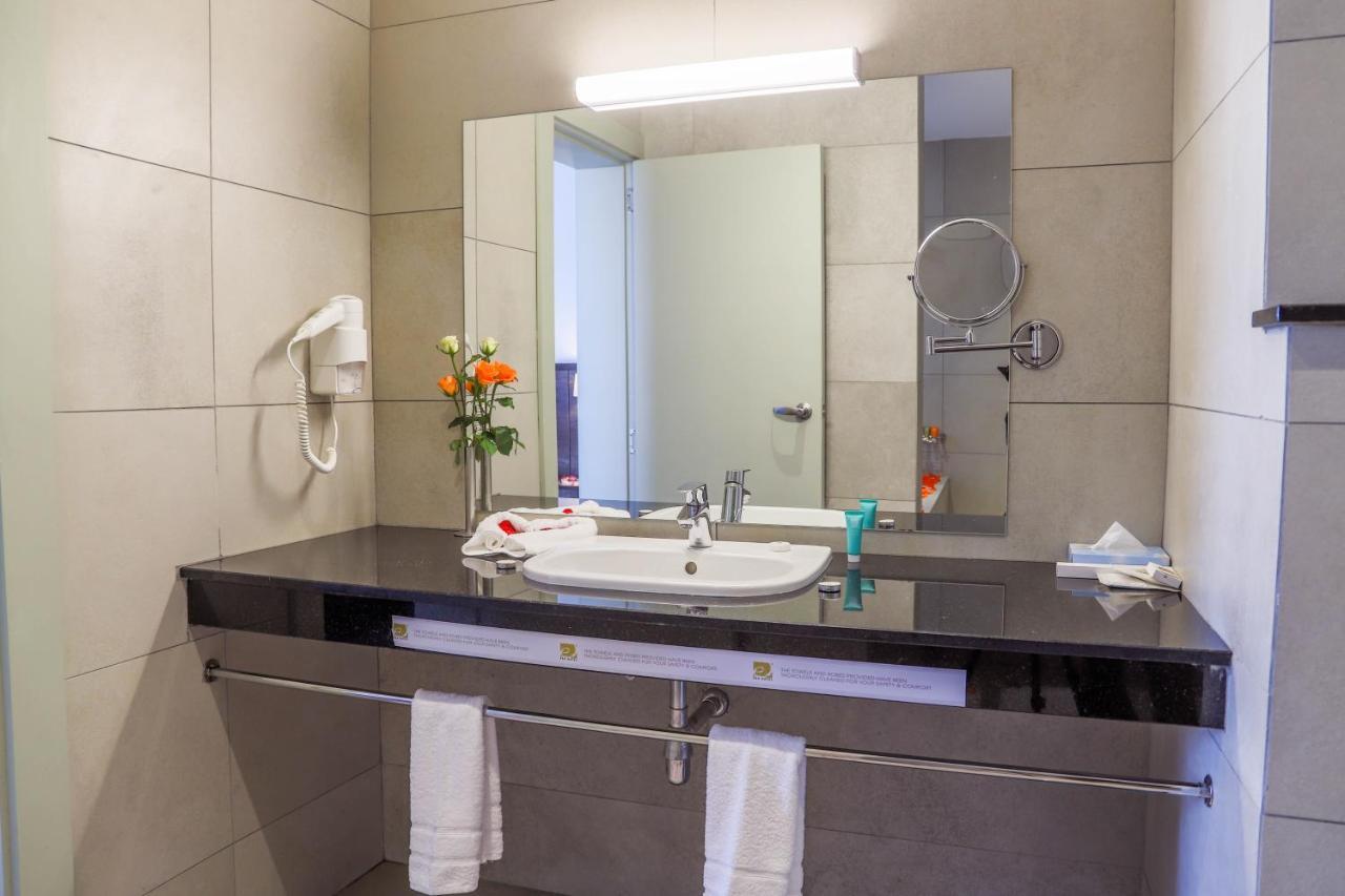 Eka Hotel Елдорет Екстер'єр фото