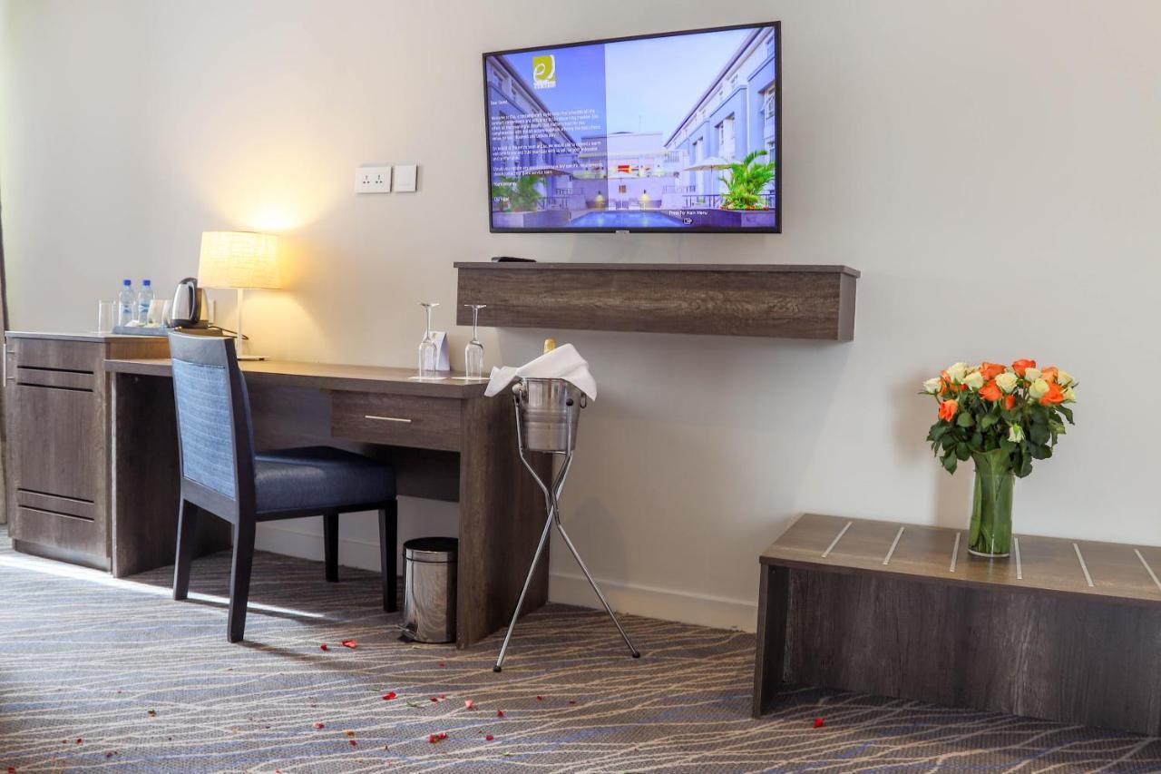 Eka Hotel Елдорет Екстер'єр фото
